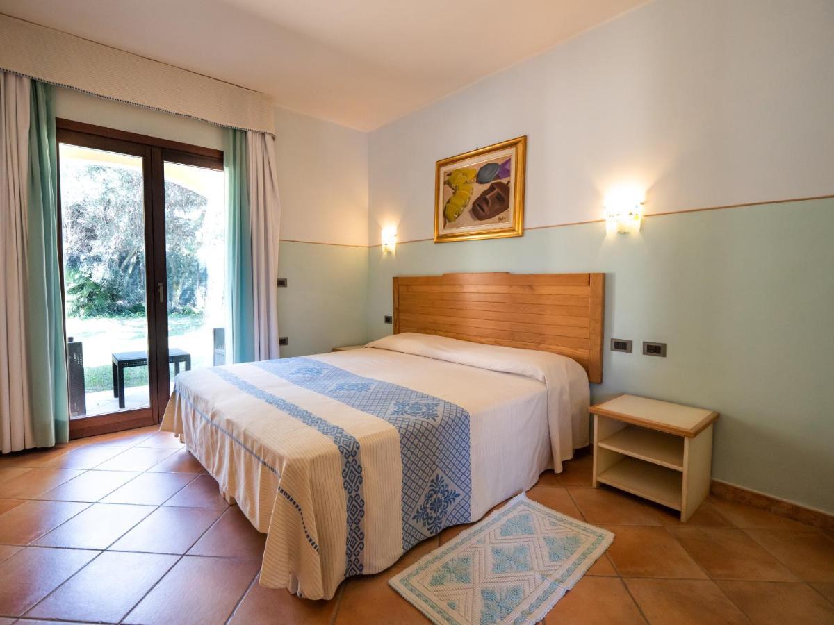 Hotel Luci Del Faro Калазетта Экстерьер фото
