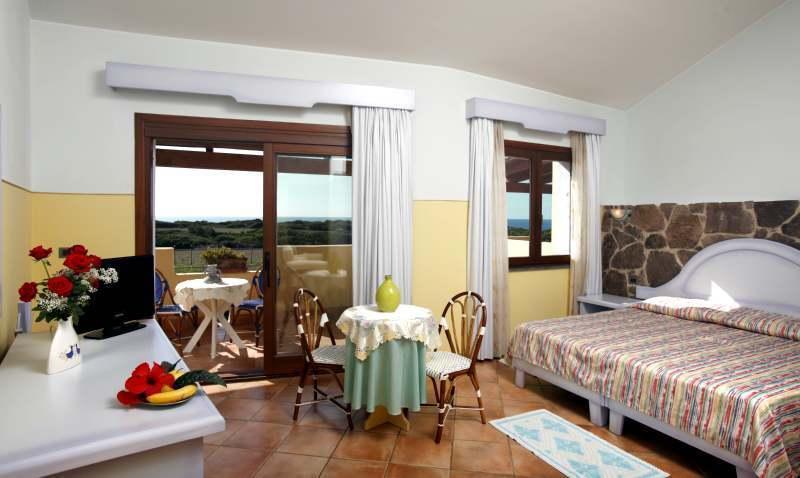 Hotel Luci Del Faro Калазетта Экстерьер фото