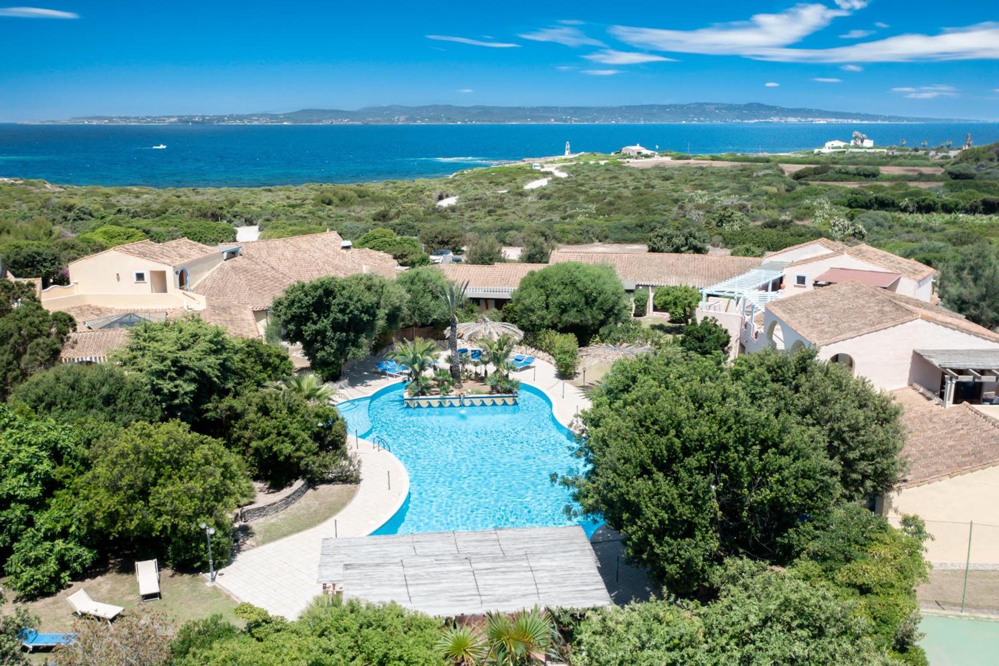 Hotel Luci Del Faro Калазетта Экстерьер фото