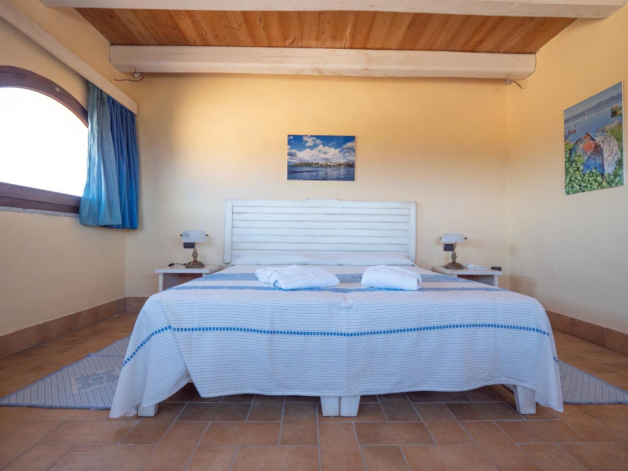 Hotel Luci Del Faro Калазетта Экстерьер фото