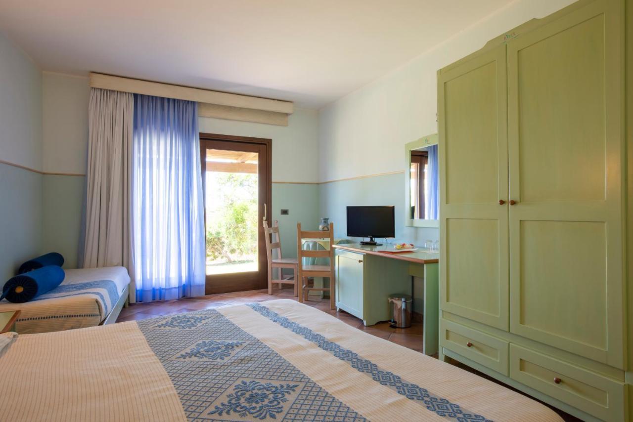 Hotel Luci Del Faro Калазетта Экстерьер фото